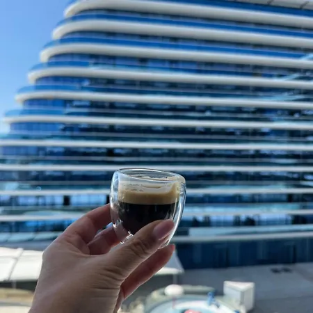 White Titanic Premium Mamaia Nord 아파트 *