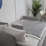 White Titanic Premium Mamaia Nord