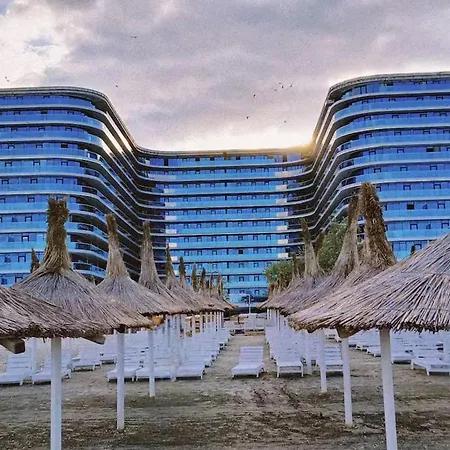 Apartment White Titanic Premium Mamaia Nord Navodari