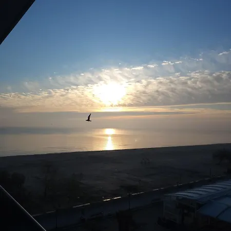 White Titanic Premium Mamaia Nord Διαμέρισμα